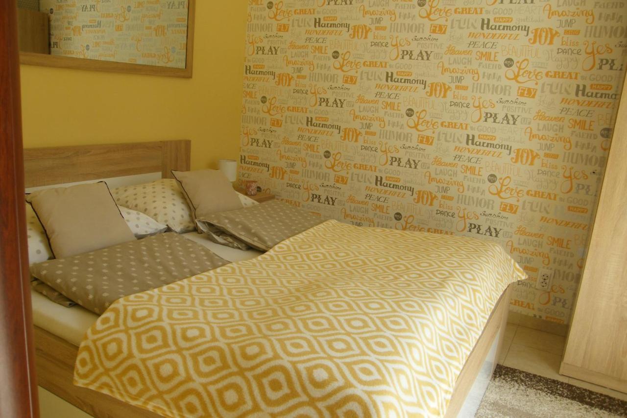 Happy Apartman Hajduszoboszlo Exterior foto