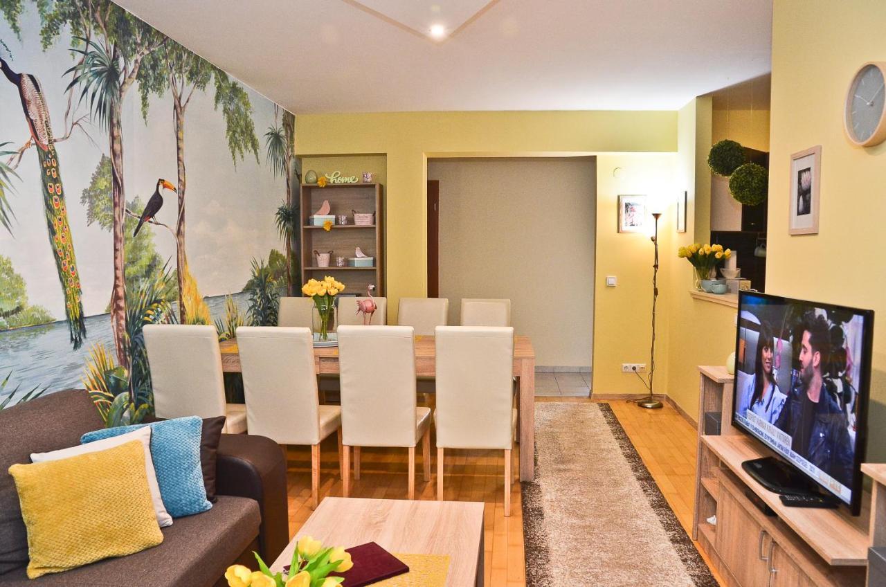 Happy Apartman Hajduszoboszlo Exterior foto
